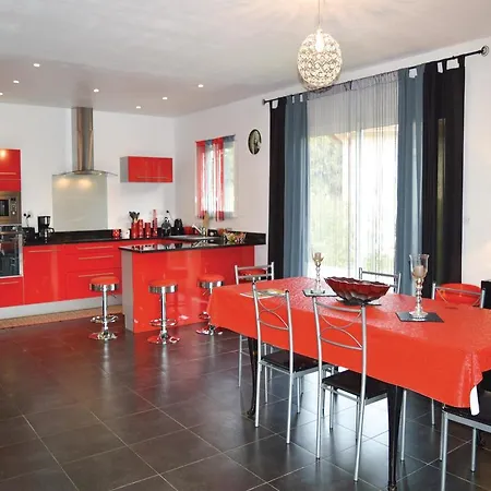 Four-bedroom Holiday In