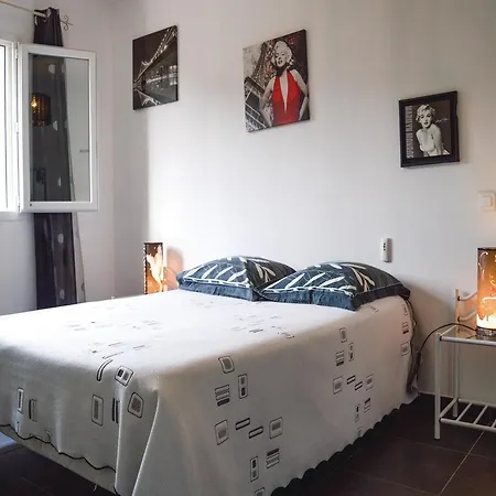 度假居 Four-bedroom Holiday In